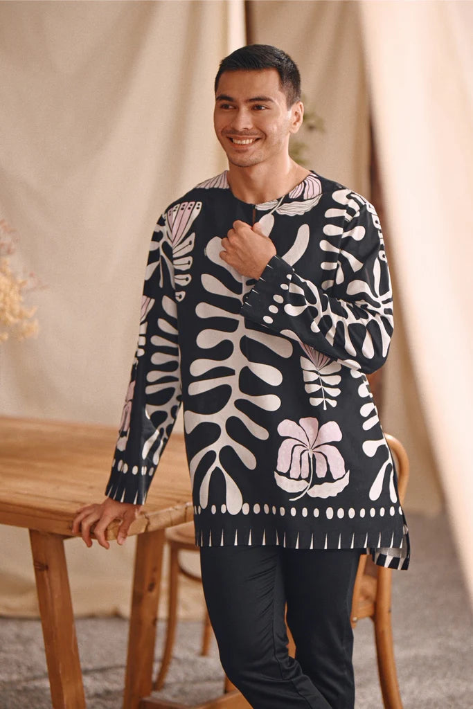 The Bayu Men Kurta in Wild