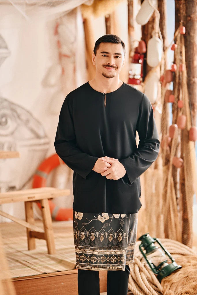 The Harbour Men Kurta in Black